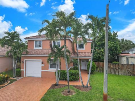10313 SW 16th Street Pembroke Pines FL 33025