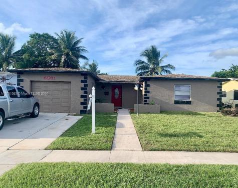 6501 SW 7th Court North Lauderdale FL 33068