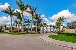 16723 SW 12th Street Pembroke Pines FL 33027