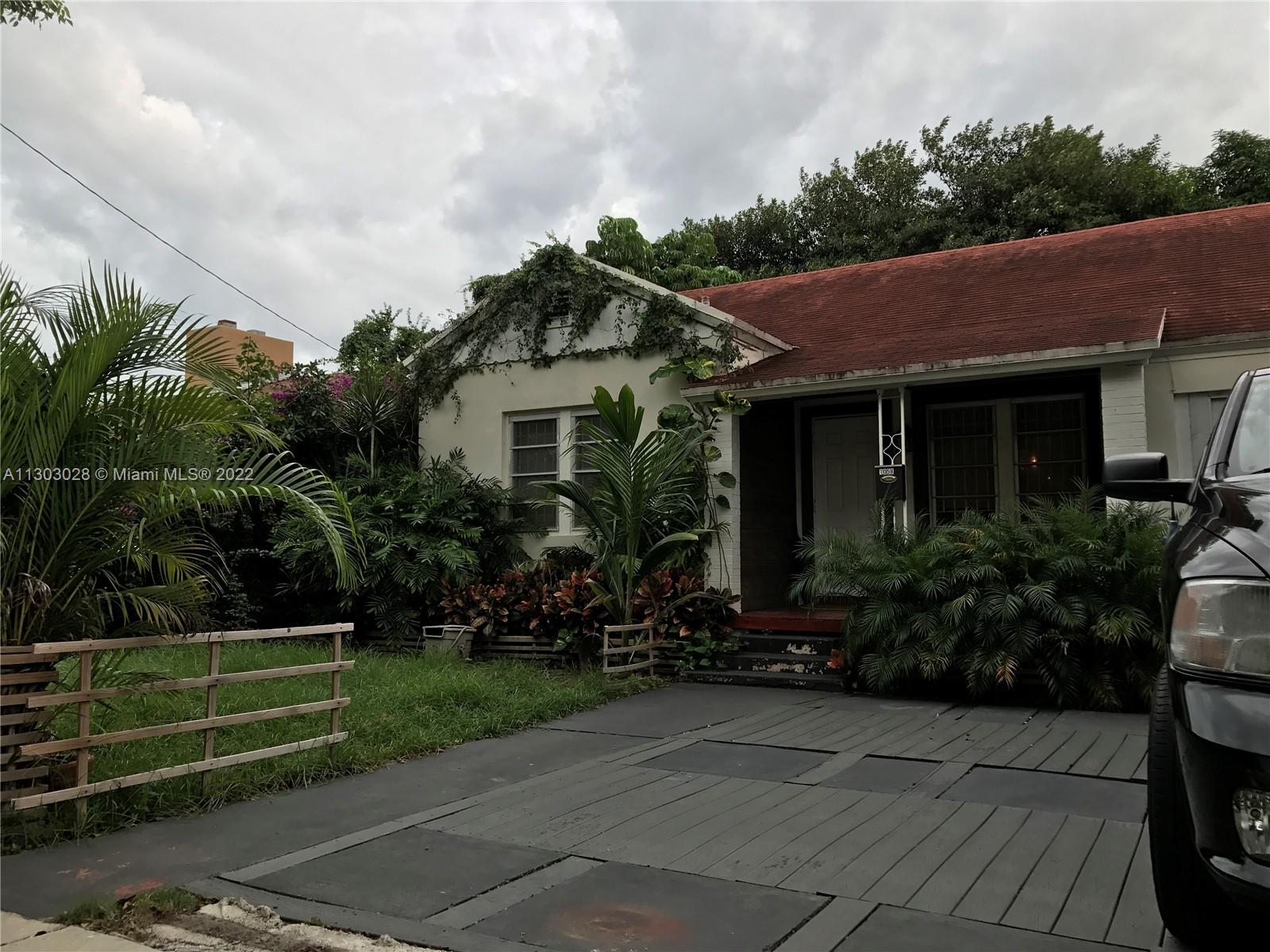 1058 NW 50th Street Miami FL 33127