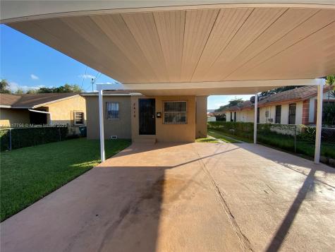 2418 NW 43rd Street Miami FL 33142