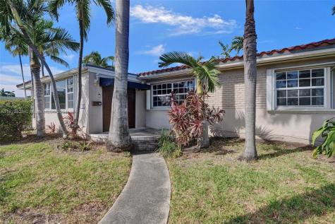1671 S Treasure Drive North Bay Village FL 33141