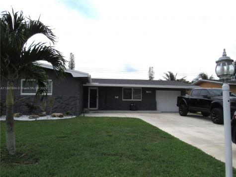 8390 NW 10th Street Pembroke Pines FL 33024