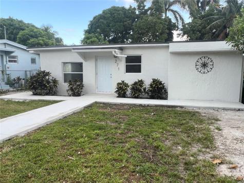 271 NW 82nd Terrace Miami FL 33150