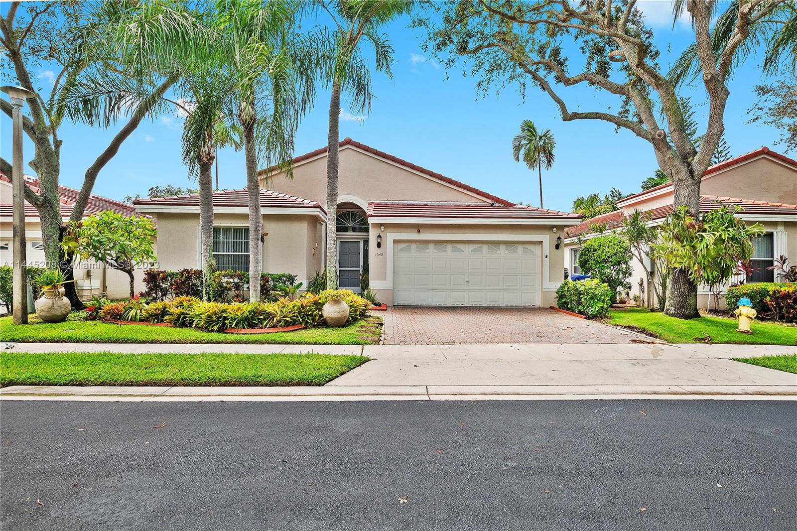1648 SW 148th Terrace Pembroke Pines FL 33027