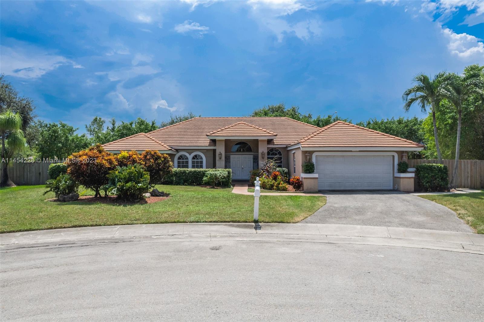 4420 SW 74th Way Davie FL 33314