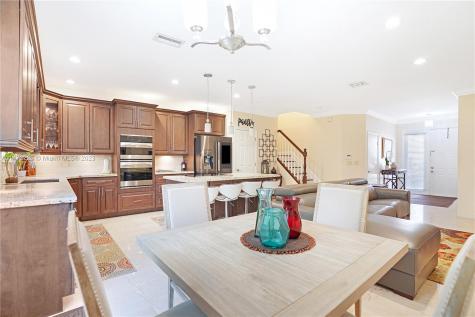 5828 NW 48th Avenue Coconut Creek FL 33073