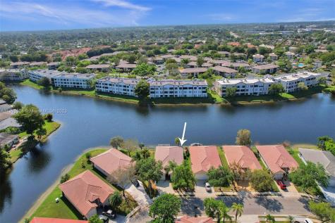 9906 NW 76th Street Tamarac FL 33321