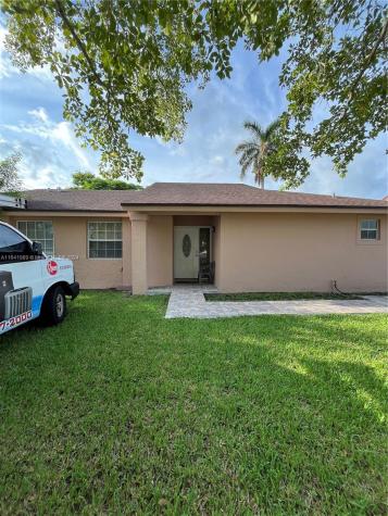 12224 SW 210th Street Miami FL 33177