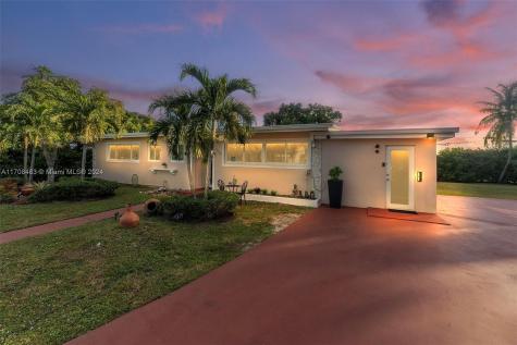 3820 NW 195th Street Miami Gardens FL 33055