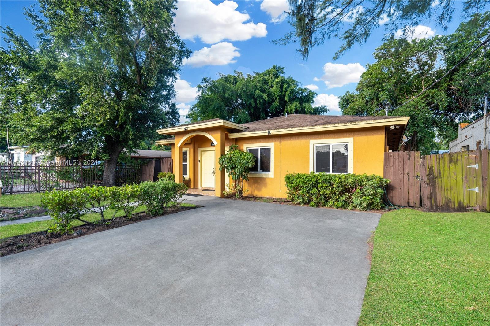 6949 NW 6th Court Miami FL 33150