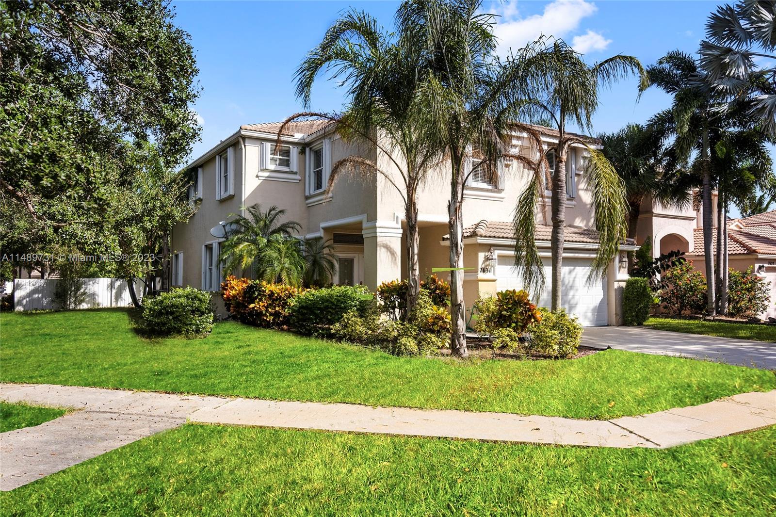 7631 Oak Grove Circle Lake Worth FL 33467