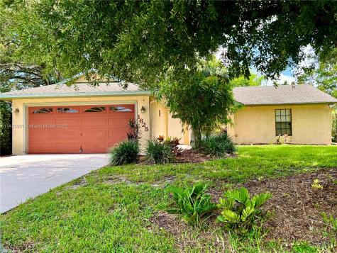 1625 SW Burlington Street Port St. Lucie FL 34984