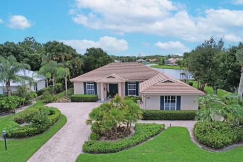 995 SW Bromelia Terrace Stuart FL 34997