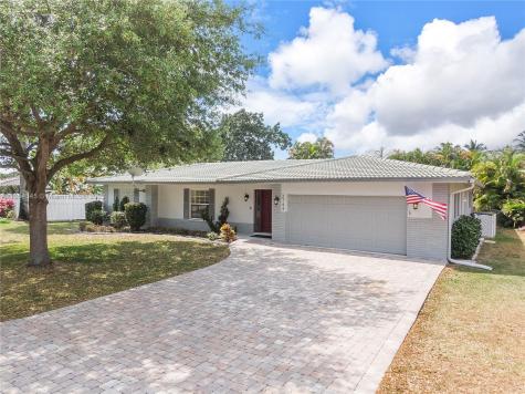 2744 NW 84th Avenue Coral Springs FL 33065