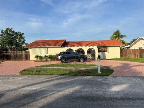 6700 SW 107th Court Miami FL 33173