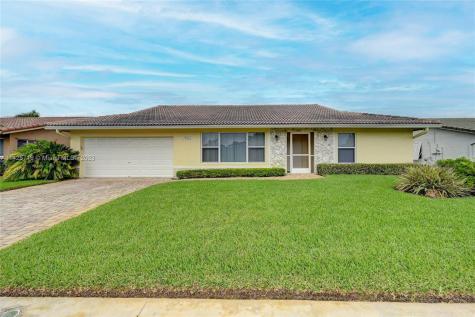 7905 NW 18th Place Margate FL 33063