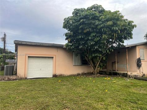 1515 SW 82nd Place Miami FL 33144