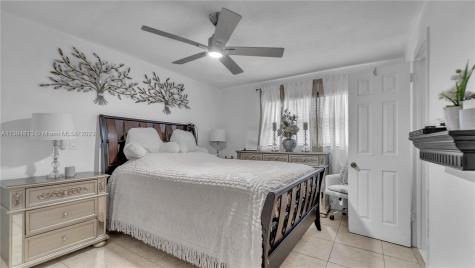 3301 N 23rd Avenue Hollywood FL 33020