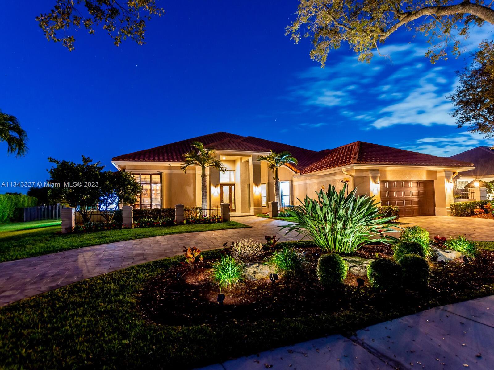 1217 Manor Drive S Weston FL 33326
