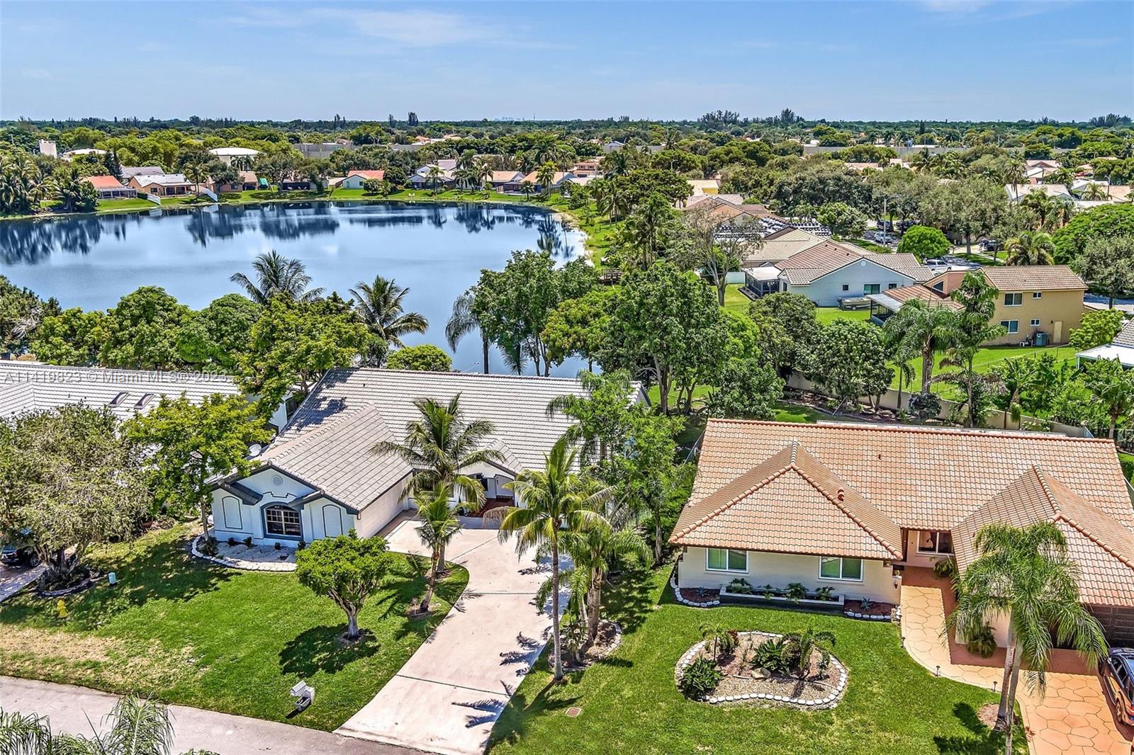 6310 Olde Moat Way Davie FL 33331