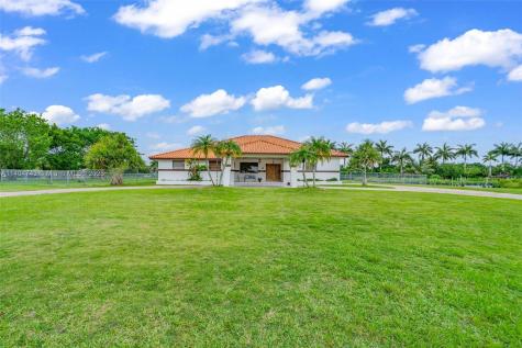 13241 SW 220th Street Miami FL 33170