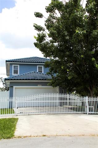 808 SW 6th Street Florida City FL 33034