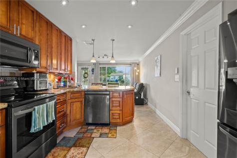 2620 NE 9th Avenue Pompano Beach FL 33064