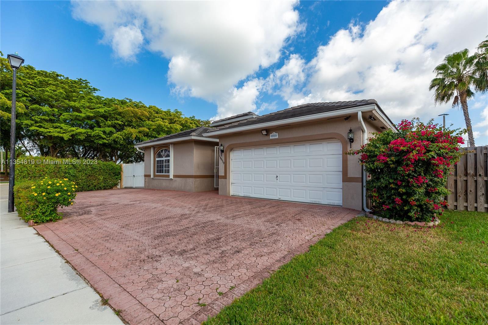 16659 SW 90th Street Miami FL 33196