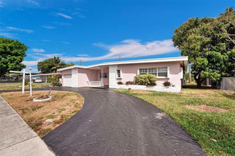665 NE 180th Street Miami FL 33162