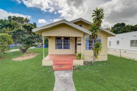 1252 NW 45th Street Miami FL 33142