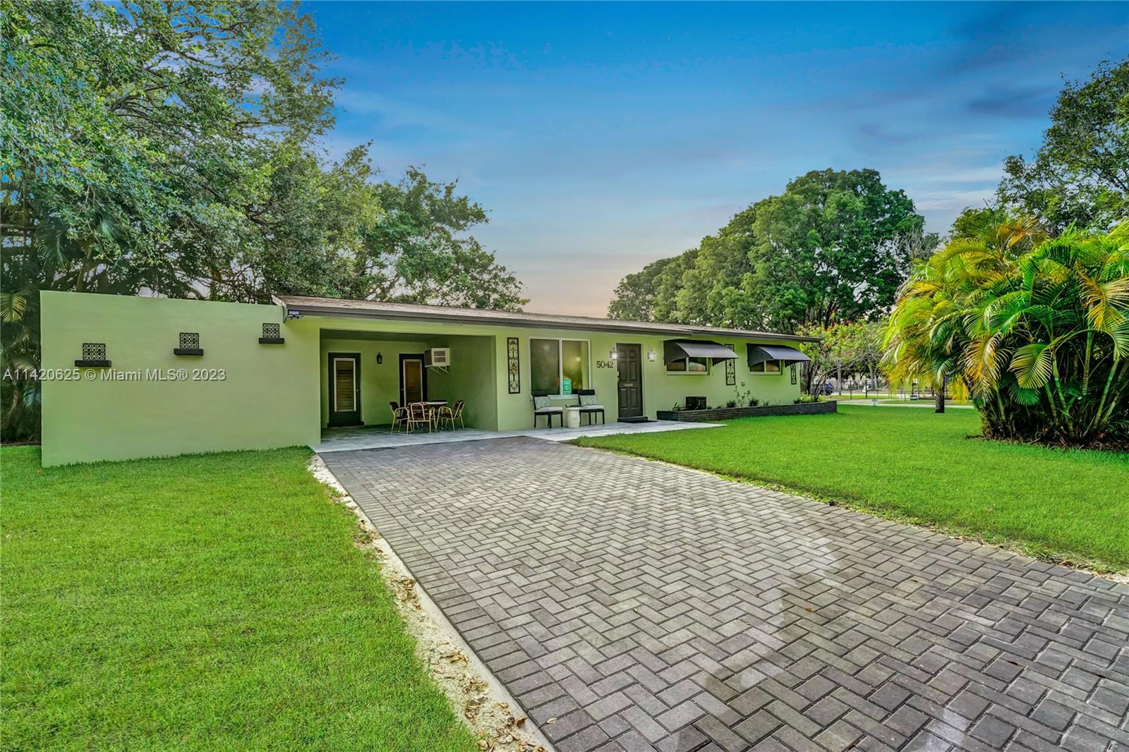 5042 SW 91st Terrace Cooper City FL 33328