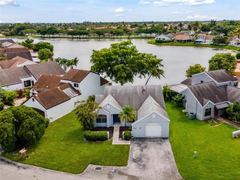 19032 NW 80th Court Hialeah FL 33015