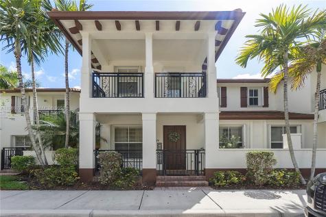 4674 Monarch Way Coconut Creek FL 33073