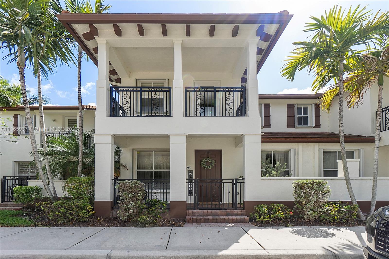 4674 Monarch Way Coconut Creek FL 33073