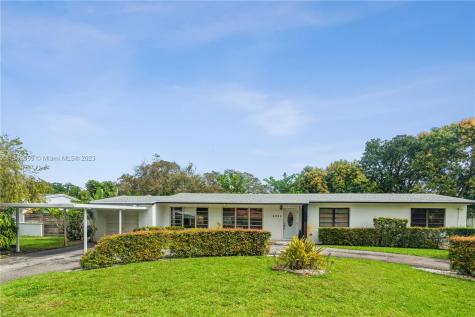 6291 SW 63rd Avenue South Miami FL 33143