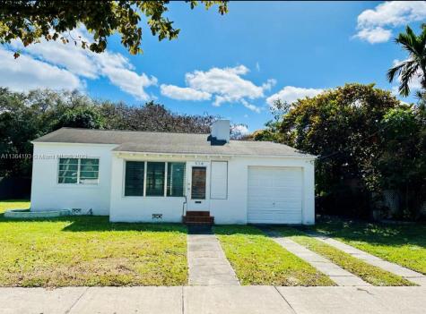 530 NE 127th Street North Miami FL 33161
