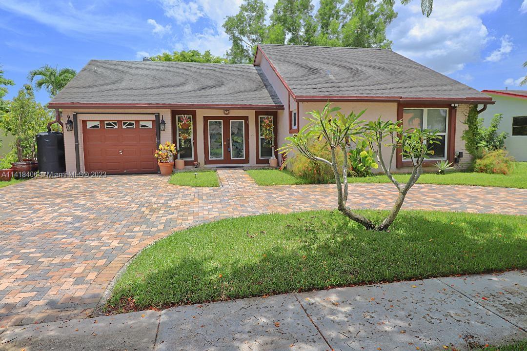8410 NW 5th Street Pembroke Pines FL 33024