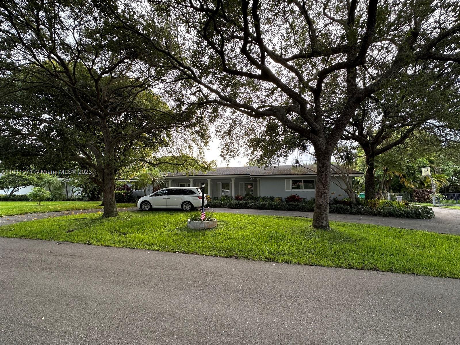 8425 SW 149th Drive Palmetto Bay FL 33158