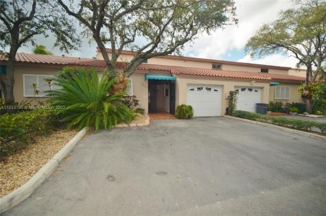 14528 Balgowan Road Miami Lakes FL 33016