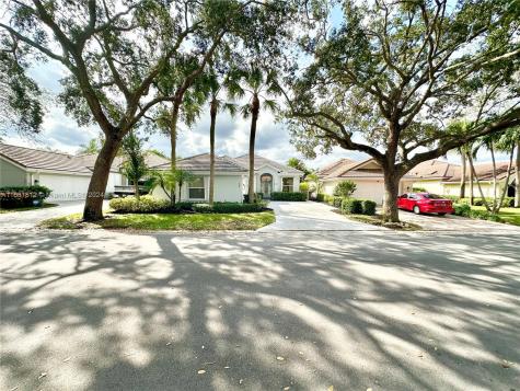 135 Hampton Circle Jupiter FL 33458