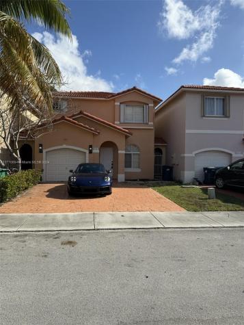 5921 SW 162nd Court Miami FL 33193