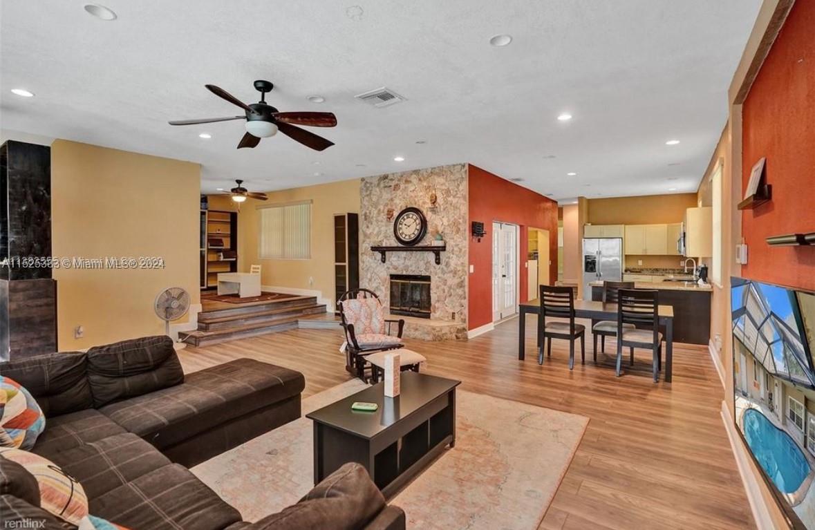 7190 SW 14th Street Pembroke Pines FL 33023
