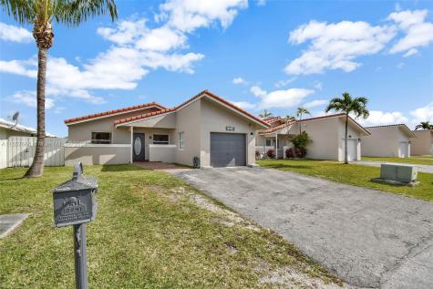 10841 SW 159th Terrace Miami FL 33157