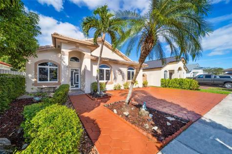 8925 NW 144th Terrace Miami Lakes FL 33018