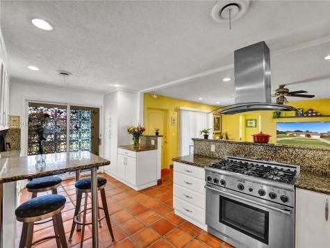 1800 N 39th Avenue Hollywood FL 33021