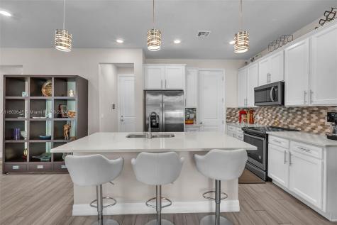 1524 Myrtle Oak Terrace Hollywood FL 33021