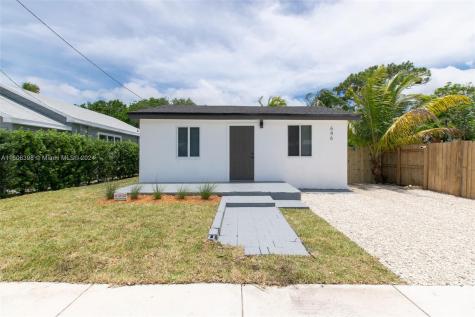 646 NE 32nd Street Oakland Park FL 33334