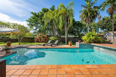 8321 SW 184th Terrace Cutler Bay FL 33157