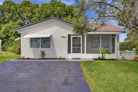 7001 NW 99th Way Tamarac FL 33321